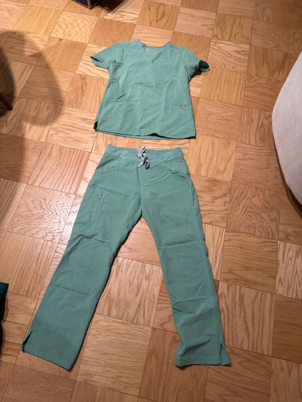 Figs Women’s Scrub Set - Seafoam Green Straight Leg Pants